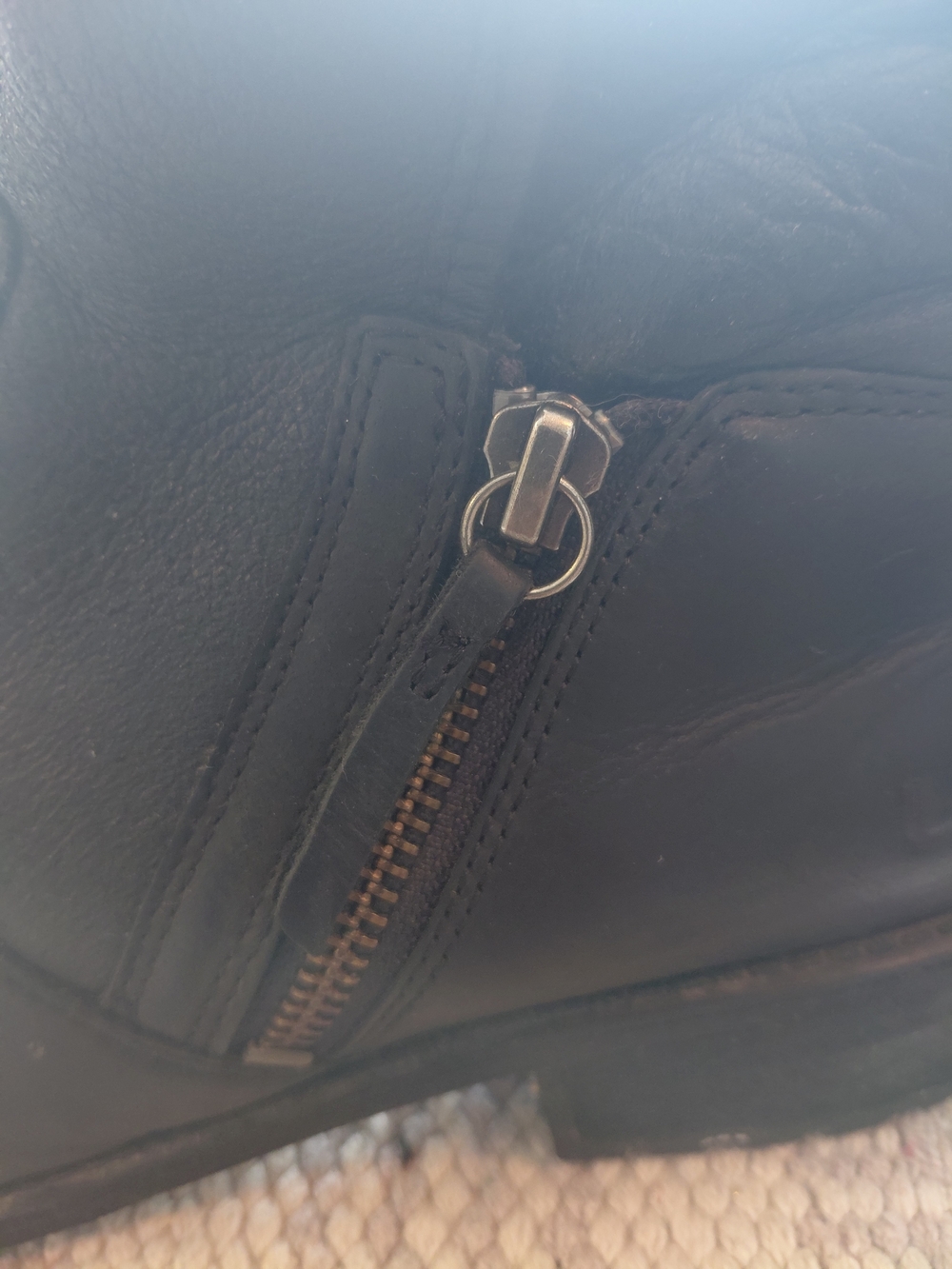 Ugg Lavelle Black Leather Boots Fur Lined Womens Size 9 1013366 - Picture 7 of 9